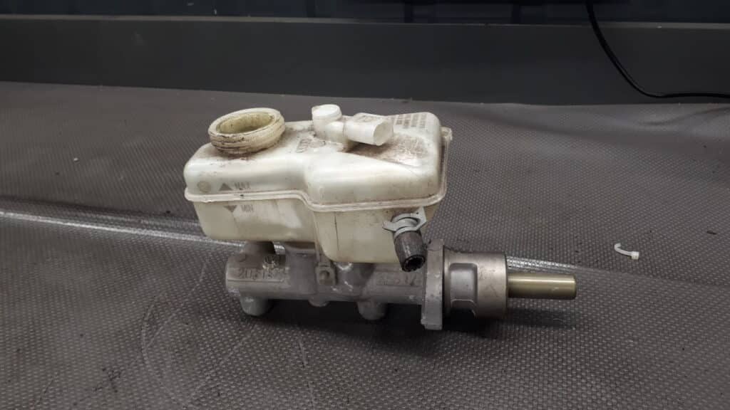 20fte pompa hamulcowa vw polo IV