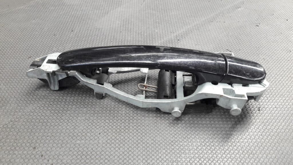 5J0837885C  klamka drzwi prawy tył skoda fabia II