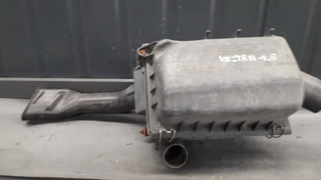 90324004 obudowa filtra powietrza Opel Vectra a 1.6
