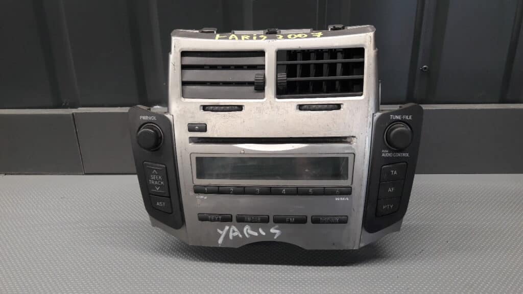 86120-0D490 Radio CD Toyota Yarsi II 09R