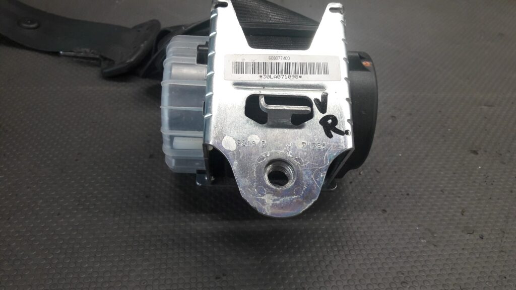 601119000C pas prawy przod range ROVER SPORT L320