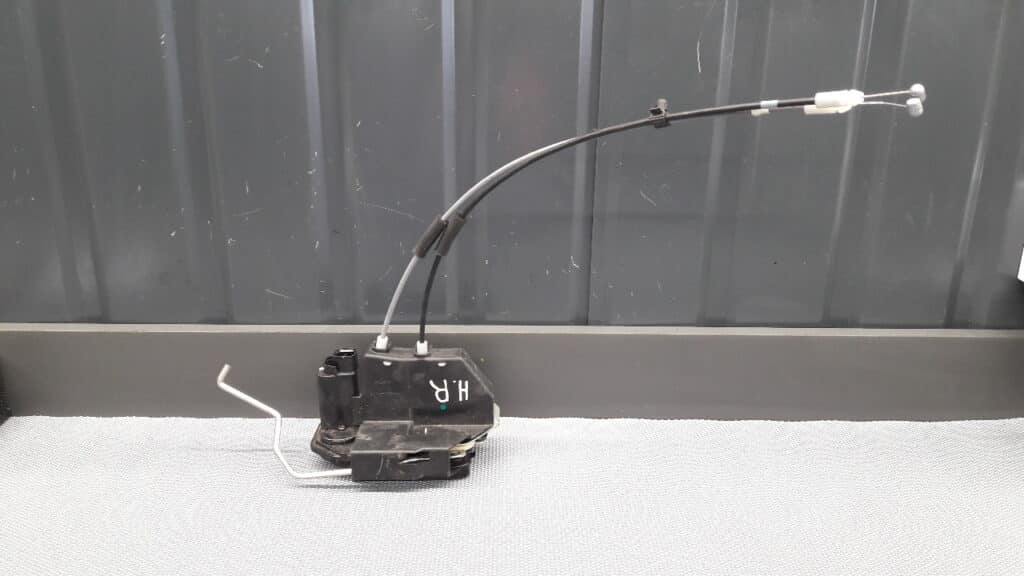 zamek drzwi prawy tyl HYUNDAI I10 5PIN