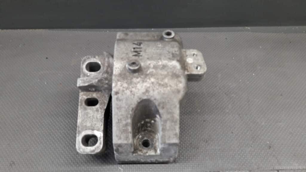1J0199262AP lapa poduszki silnika Audi A3 8L 1.9TDI