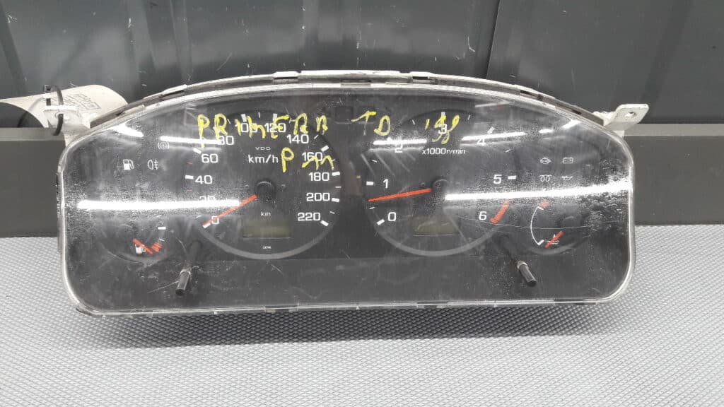 248102f510 licznik zegary Nissan Primera P11