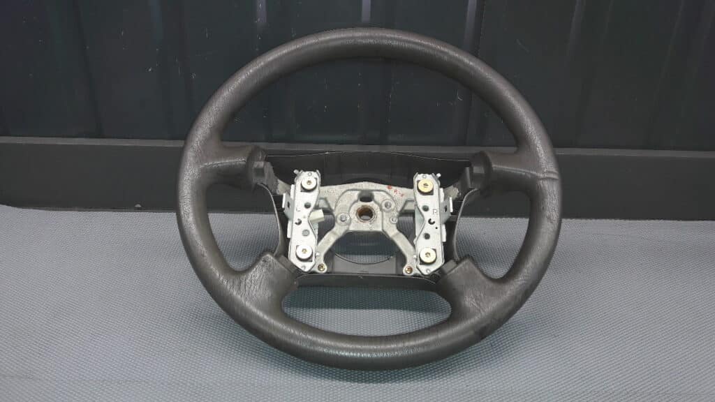 Kierownica Mazda Demio 99r