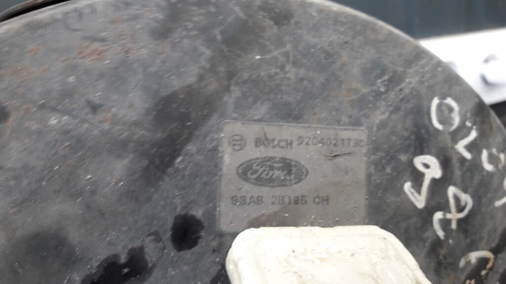 0204021790 serwo hamulcowe ford focus mk1