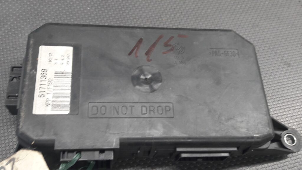 51711369 Modul drzwi prawy przod Fiat Stilo 03r 01r