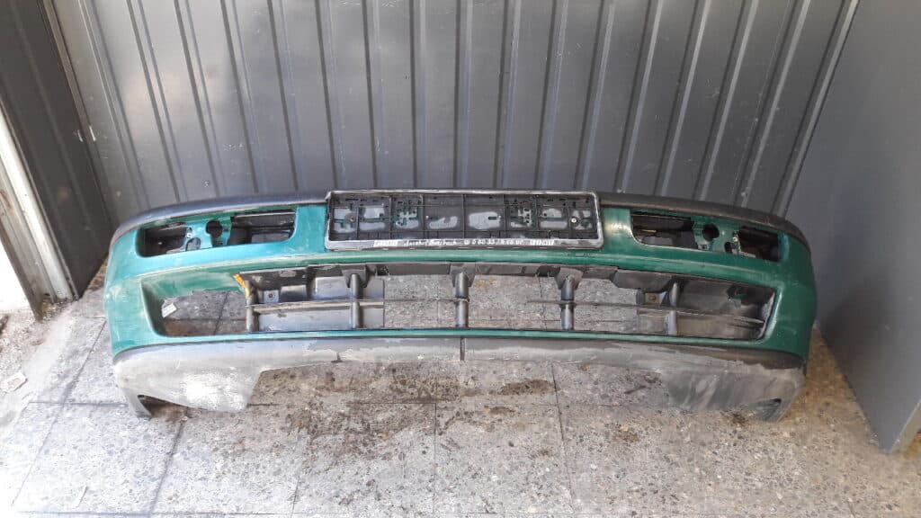 3A0807217 zderzak przod VW PASSAT B4 ZIELONY 94