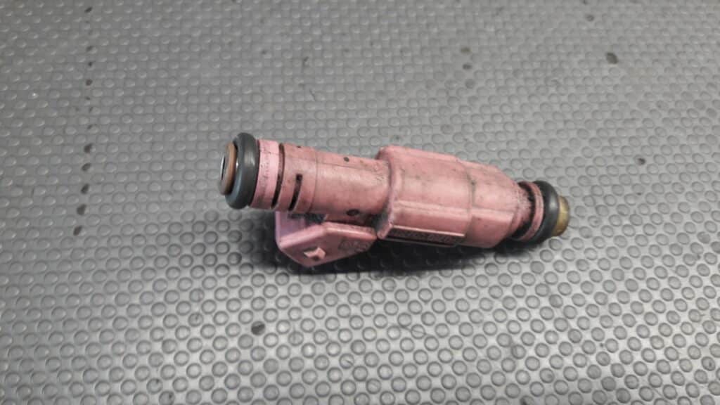 0280155786 Wtryskiwacz Ford Fiesta 1.3I 95-02r