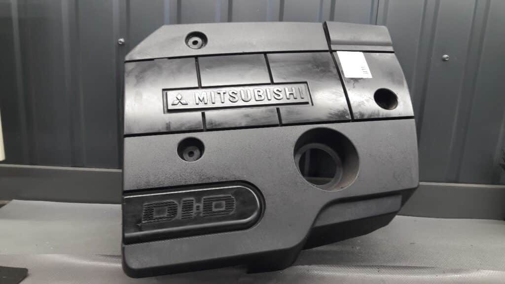 MR913962 oslona silnika Mitsubishi 1.9