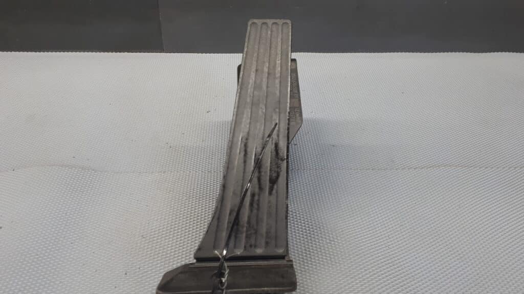 6786588 pedał gazu BMW E87 E90 E60 E70 X6 E63 E65