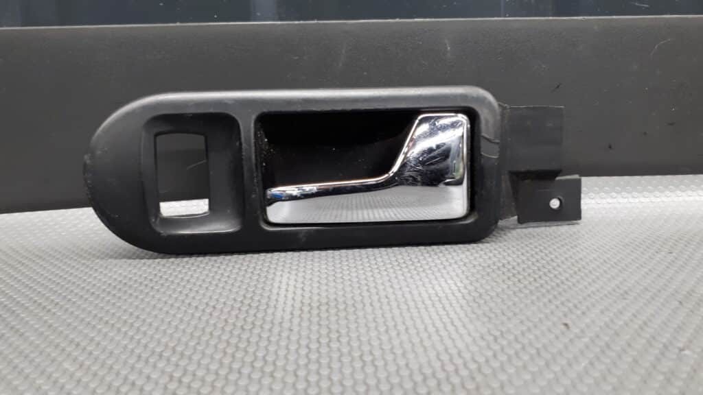 3B1837114 Klamka prawy przod VW Golf IV 98R