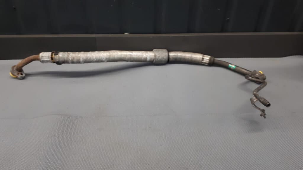 6925717 przewód klimatyzacji BMW E46 330D