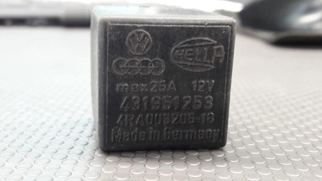 431951253 przekaznik vw golf IV