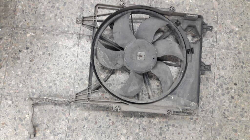 8240396 wentylator chlodnicy Renault Clio II 1.5 DCI