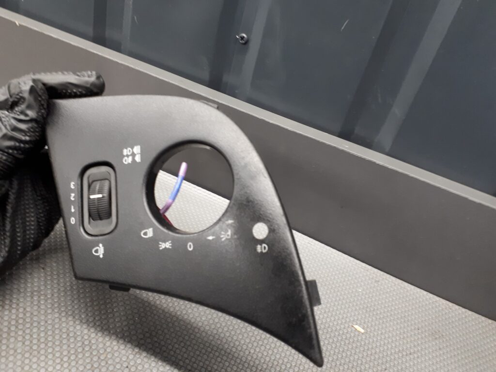 1685450191oslona MERCEDES-BENZ KLASA A W168 K