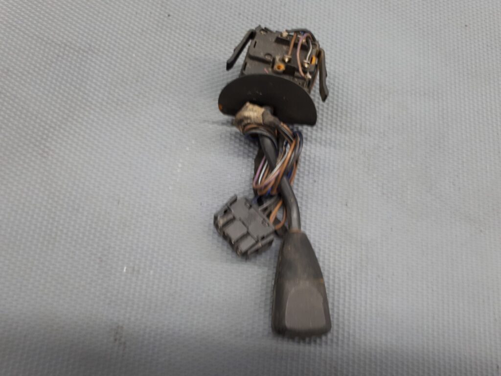 1378118 wtyczka kostka 8pin bmw f10 f30