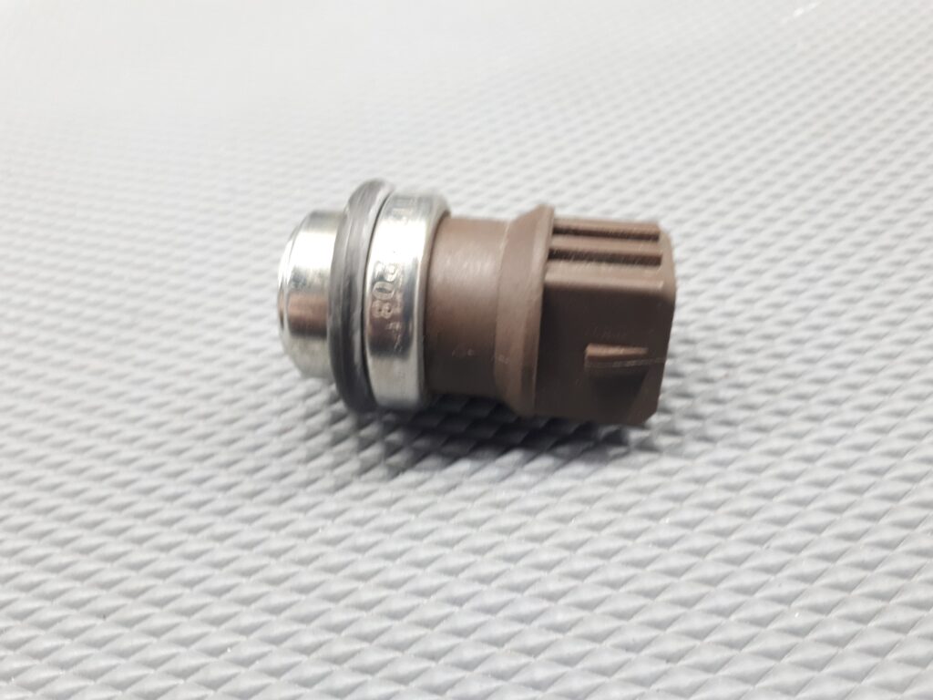 TS2902 przelacznik termiczny chlodnicy audi ford