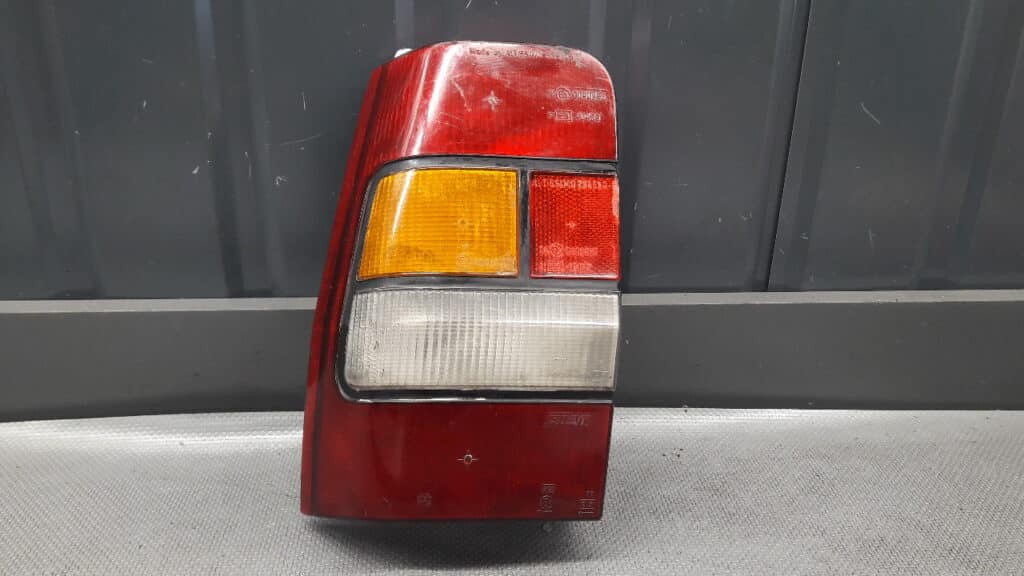 lampa lewy tyl Fiat Regata kombi