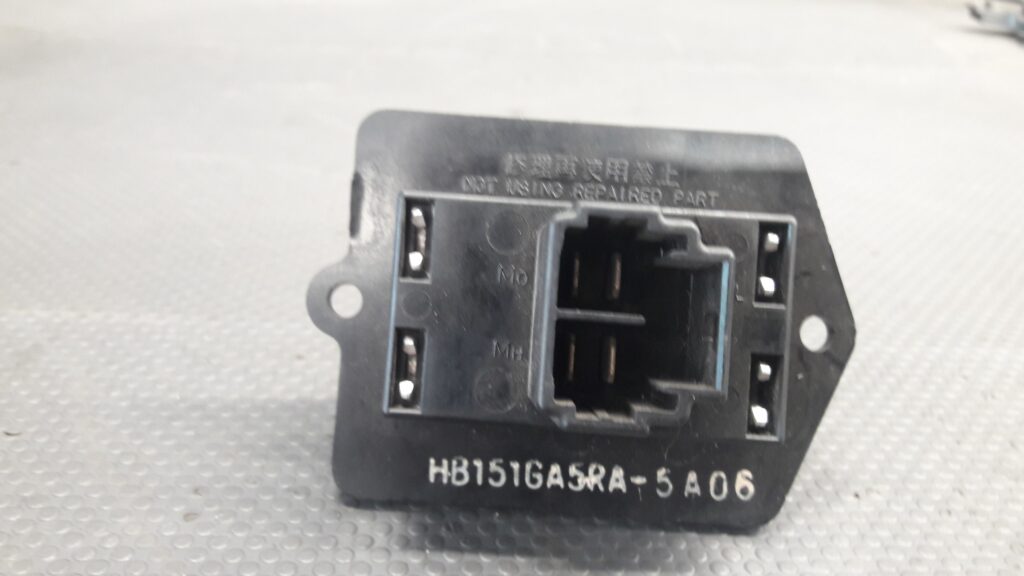 HB151GA5RA Rezystor dmuchawy Mazda 626 IV