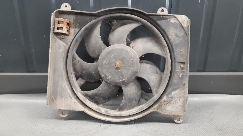 78519347 wentylator chlodniy Fiat Punto I 1.2