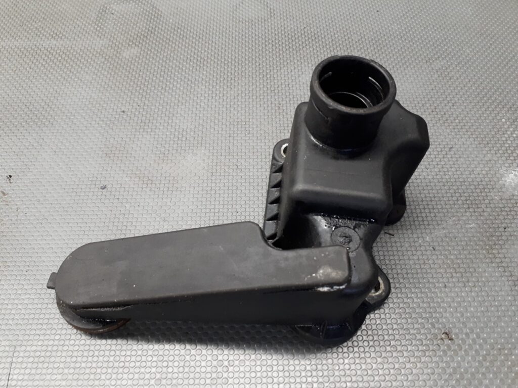 048103772  krociec wody vw PASSAT B3 2.0