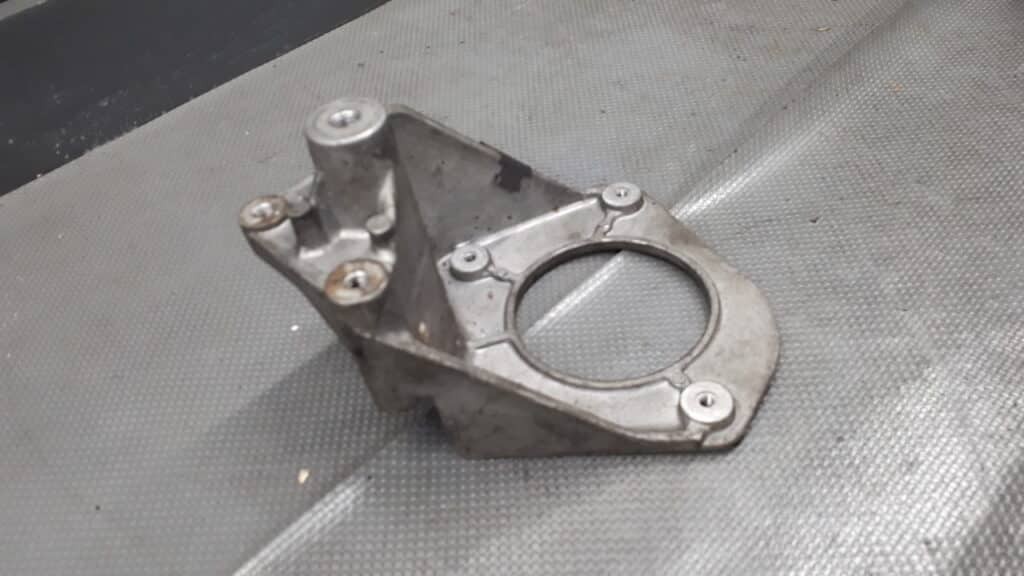 9641317380 podstawa rolki paska PEUGEOT 307 2.0 B