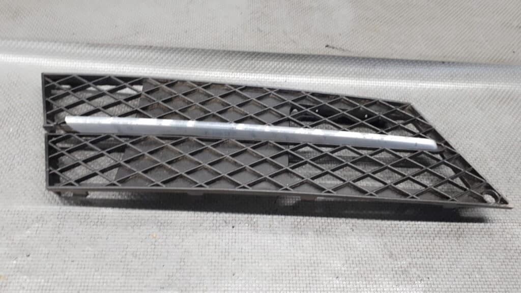 Kratka zderzaka prawy przód BMW 5 e60