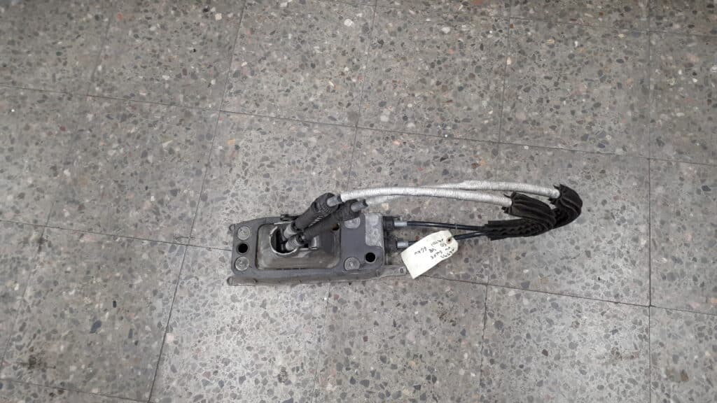 1k0711266t wybierak zmiany biegow seat leon II