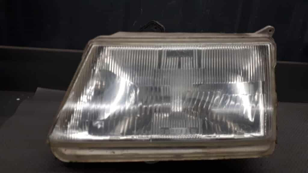 35632748 reflektor lewy lancia ypsilon y10 carello