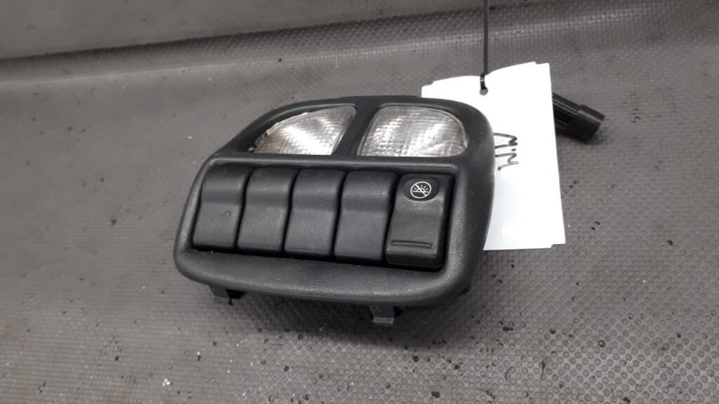 V86106 TL7211 lampka kabiny opel sintra