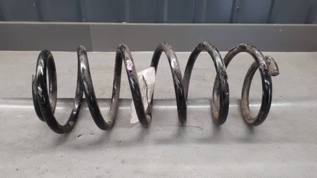 Sprężyna przód Chevrloet Capiva 2.4 14,9mm