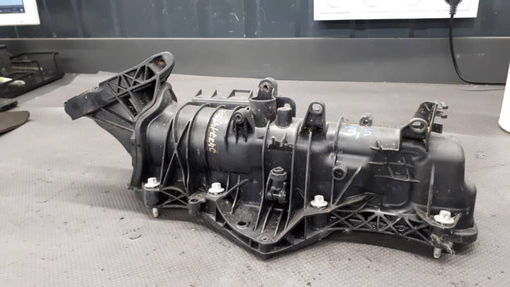 A6540902100 kolektor ssacy mercedes w213