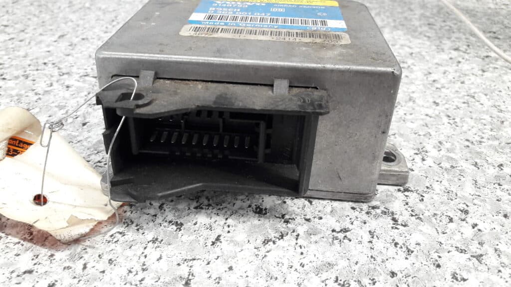 0285001047 sensor poduszek airbag volvo 850