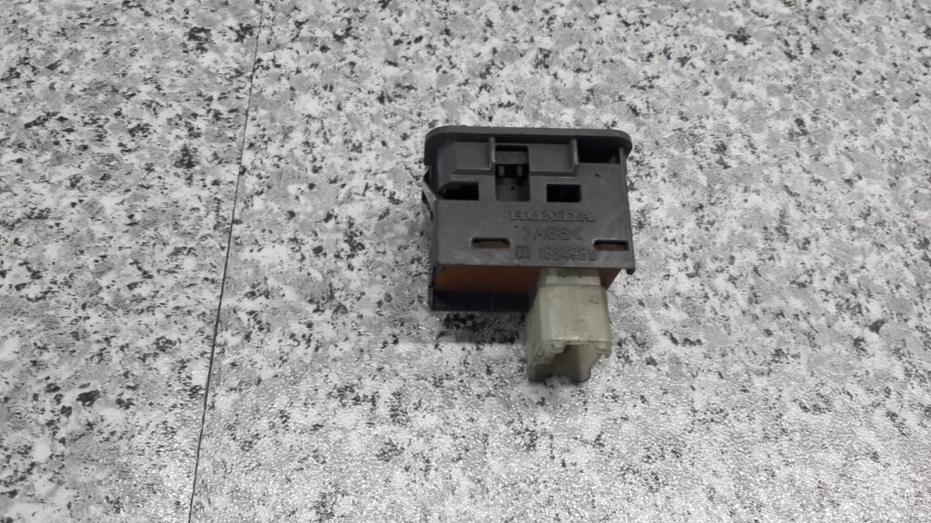 1834982 przelacznik regeneracji lusterek HONDA CRV K