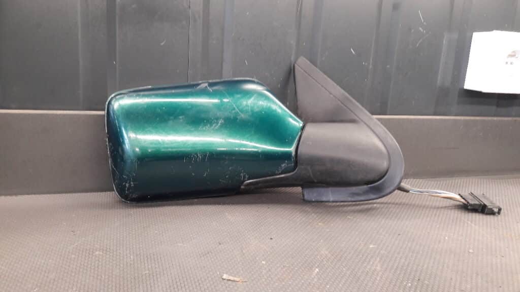 lusterko prawe volkswagen golf III zielone 5pin