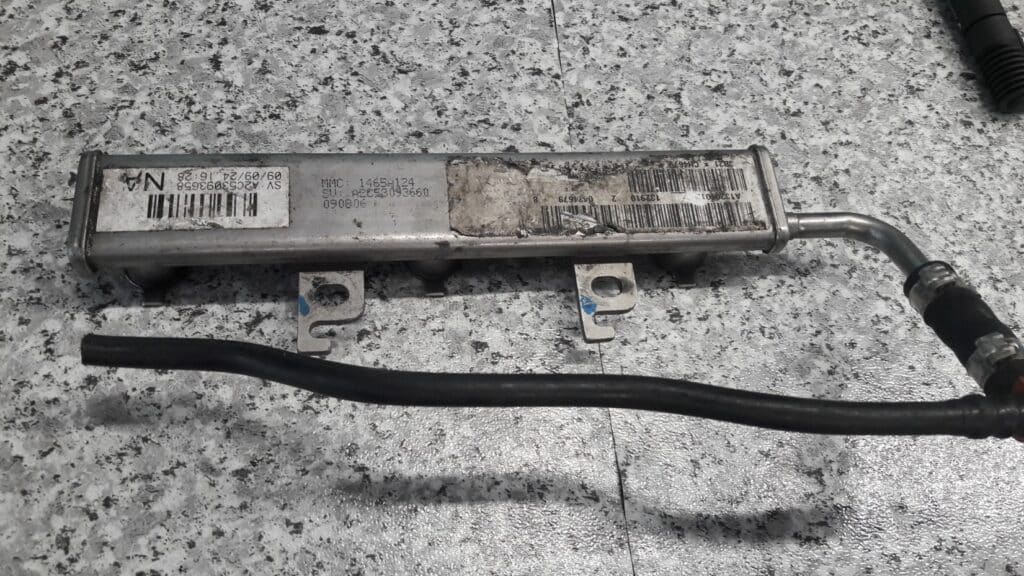 2C53093660 listwa wtryskowa smart fortwo 451