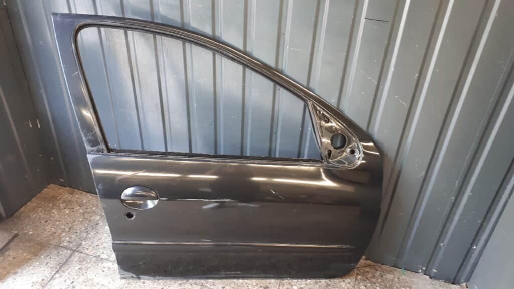 Drzwi prawy przód  Peugeot 206