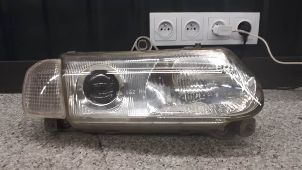 reflektor prawy alfa romeo 145 Hella
