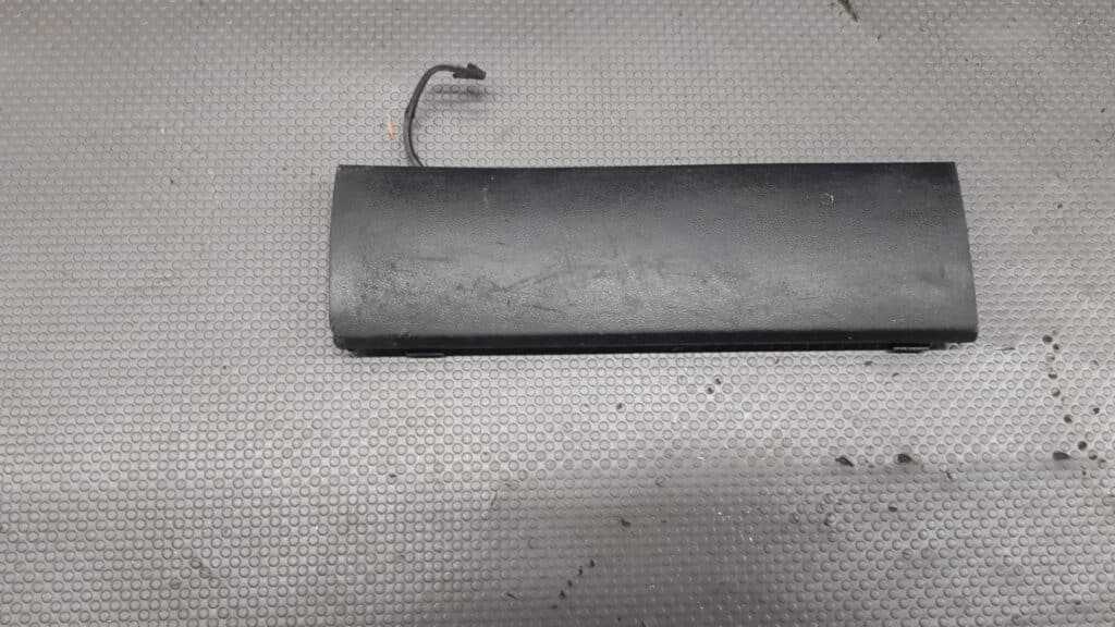 8146078 listwa zaslepka haka zderzaka przod BMW E36