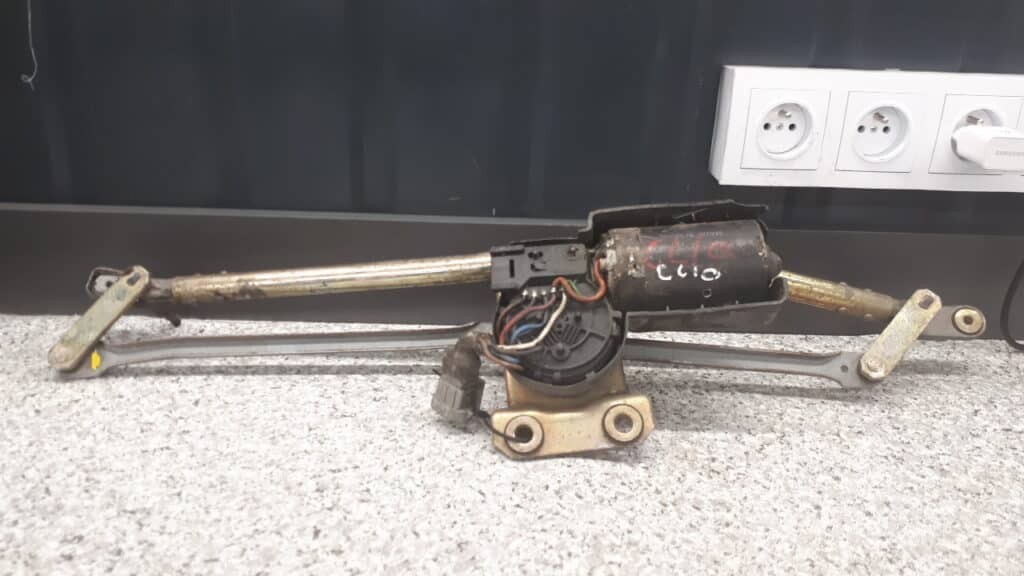 7700792944 mechanizm wycieraczek przód Renault CLIO I