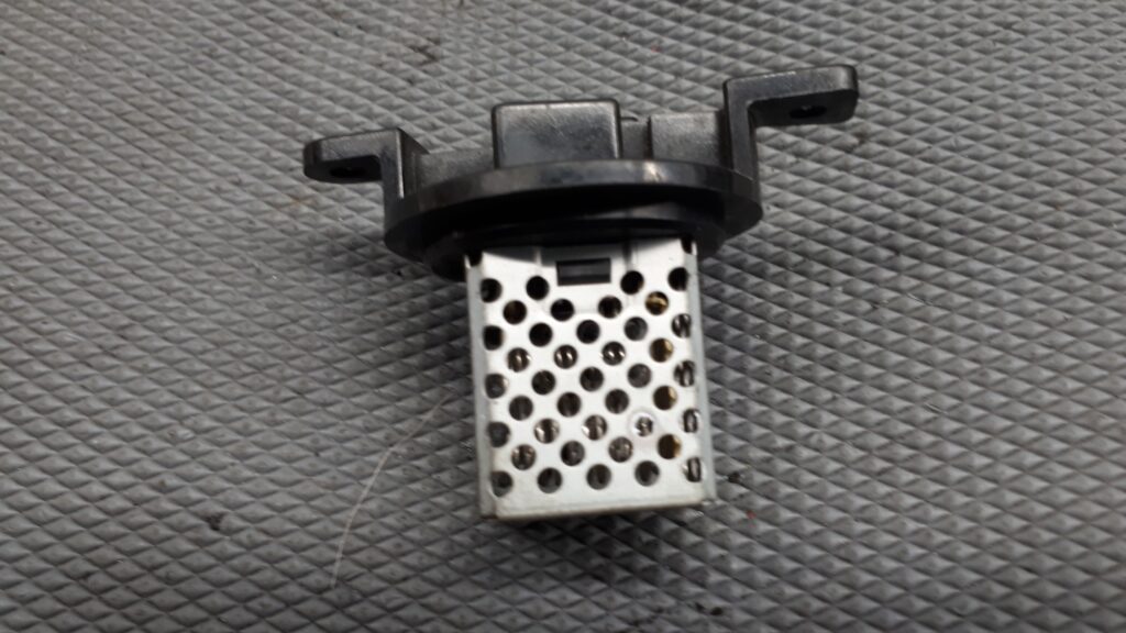 rezystor dmuchawy honda jazz I