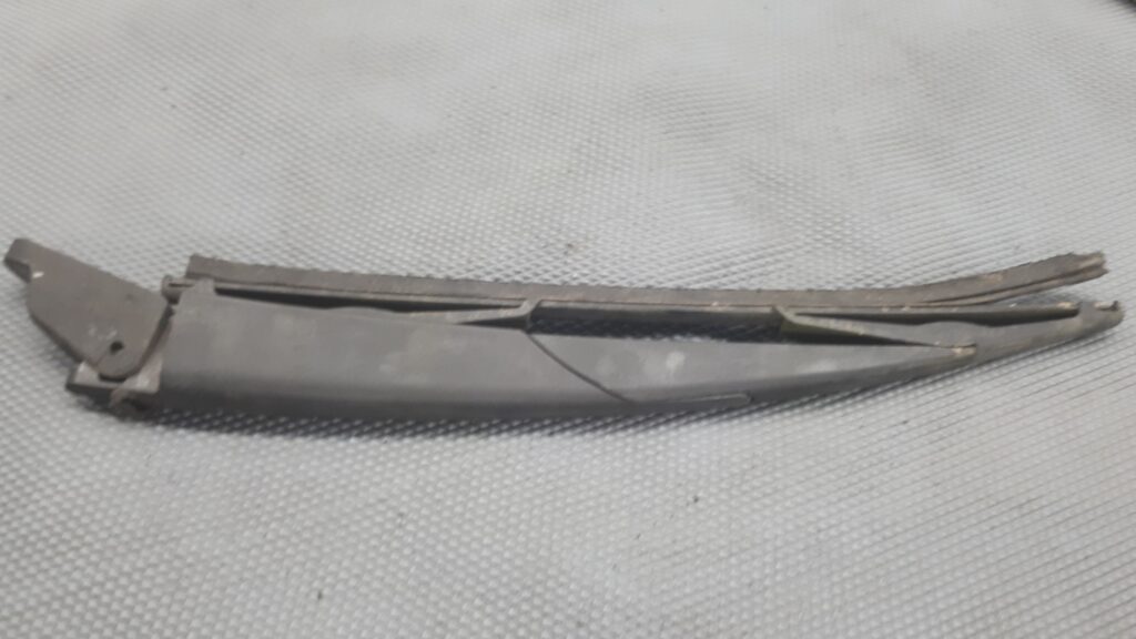 ramie wycieraczki tyl mini r50