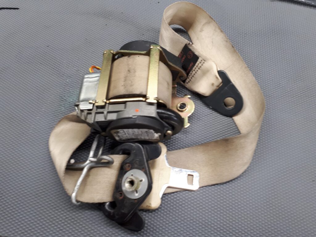 96500575ev pas bezpieczenstwa lewy przod citroen c6