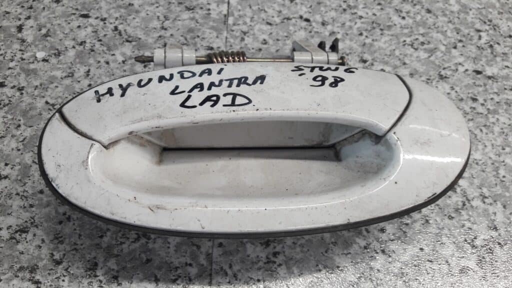 klamka zewnetrzna lewa tyl na hyundai lantra
