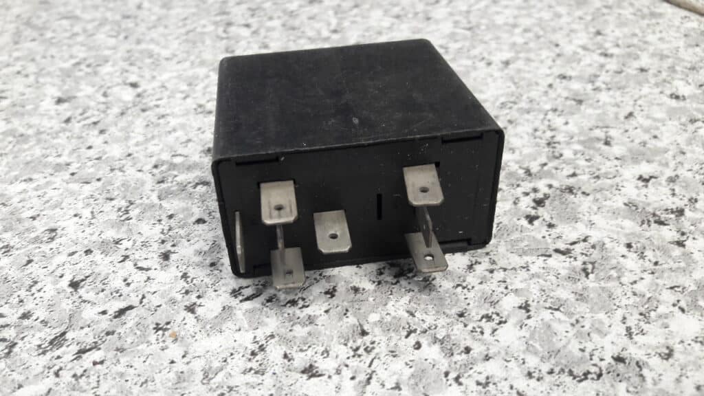 2043011 Przekaznik modul Alfa Romeo164