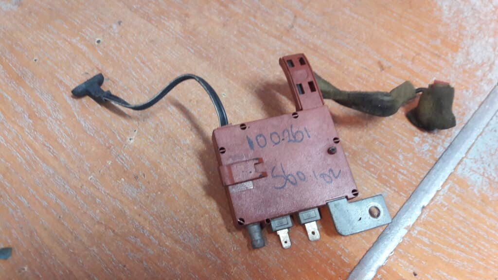 8637601 MODUL wzmacniacz anteny VOLVO S60 V70 SC