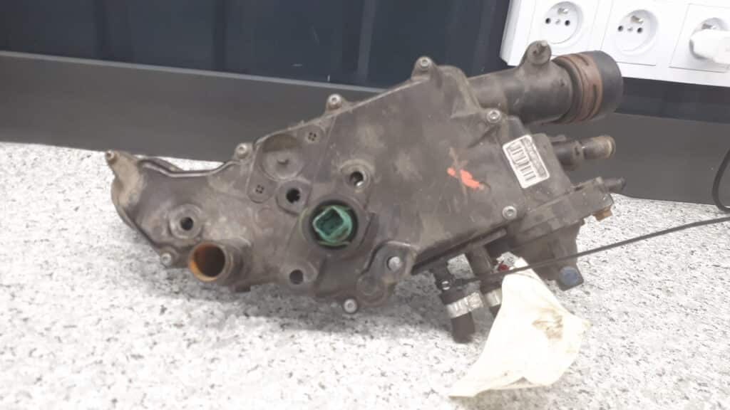 9641338180 obudowa termostatu peugeot 307 1.6hdi