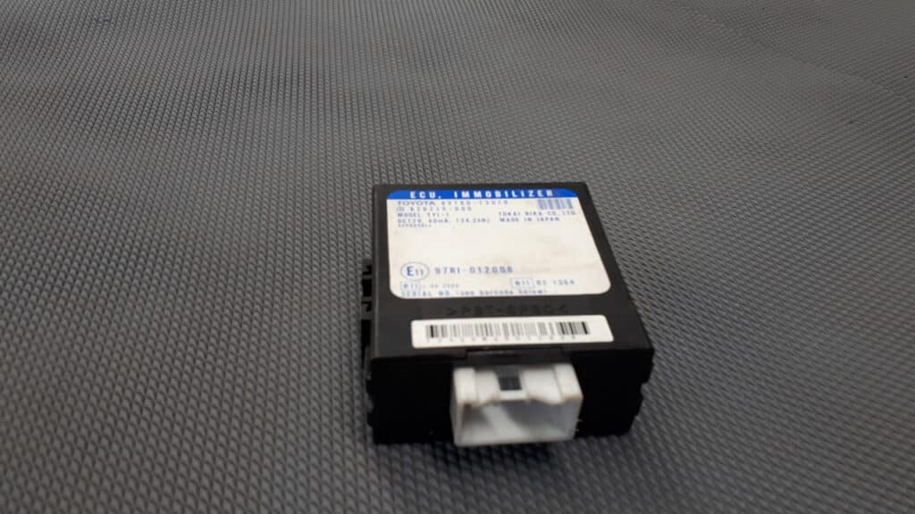89780-13010 moduł immobilizera toyota corolla verso e12