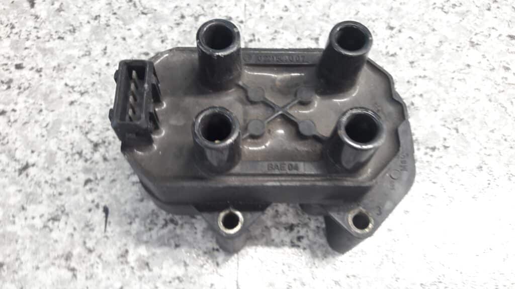 0221503007 Cewka zaplonowa Peugeot 106 1.4 B 96r